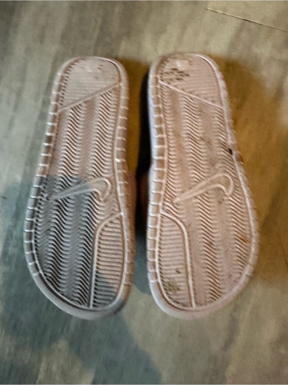 ⭐️Nike Light Pink Slides with Iridescent Logo - Picture 3 of 4